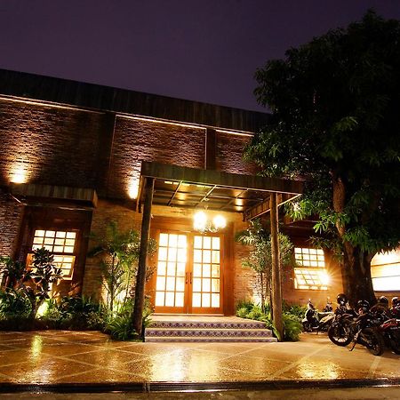 จาวา วิลลา บูทีค โฮเทล แอนด์ เรสโท Hotel ยอกยาการ์ตา ภายนอก รูปภาพ