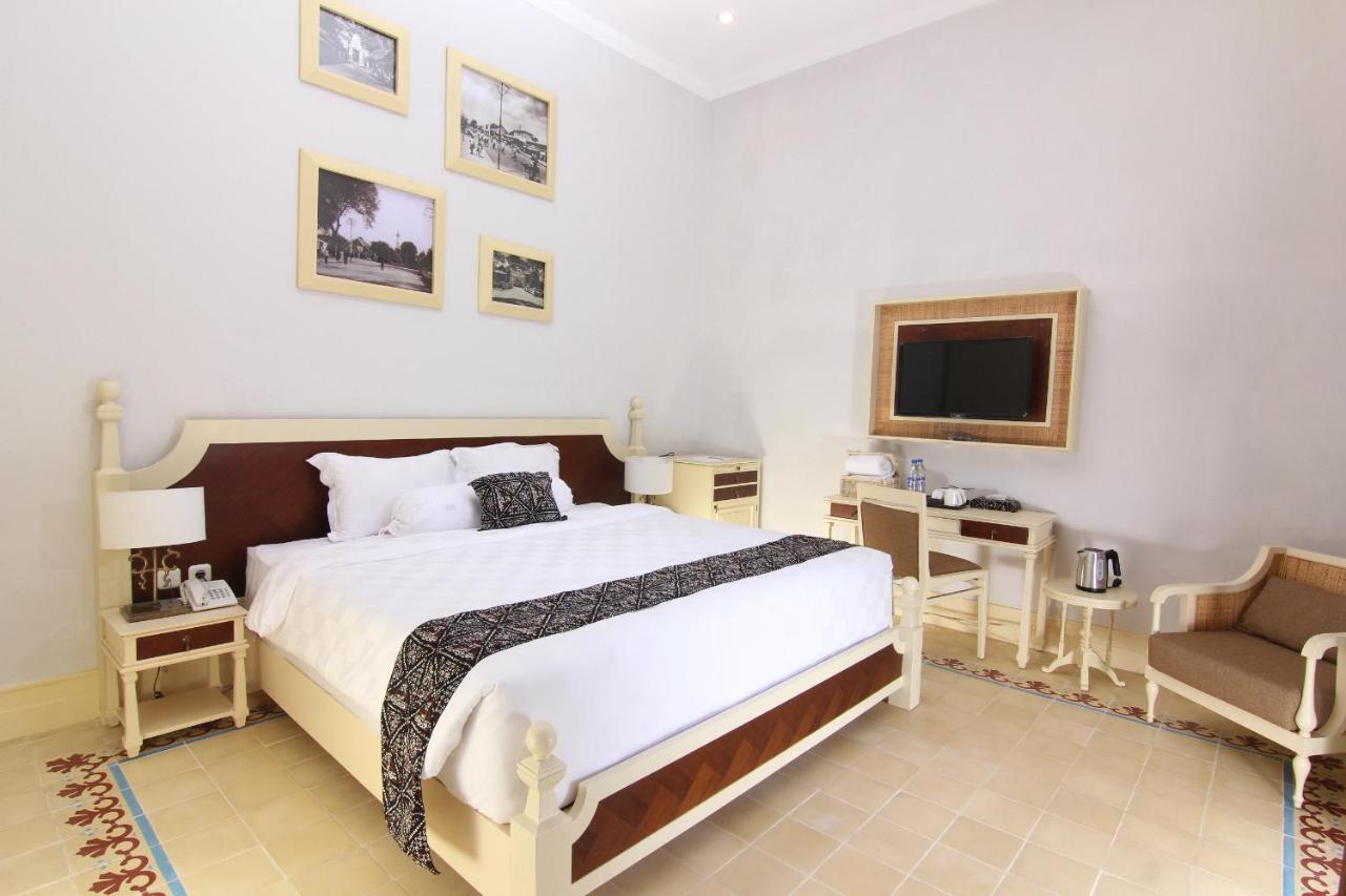 จาวา วิลลา บูทีค โฮเทล แอนด์ เรสโท Hotel ยอกยาการ์ตา ภายนอก รูปภาพ